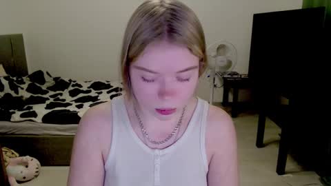 Snapshot of kitten_jenny01 chatting on 7, 12, 2024 Jennyblonde and Emmabrunette online show from 7, 12, 2024