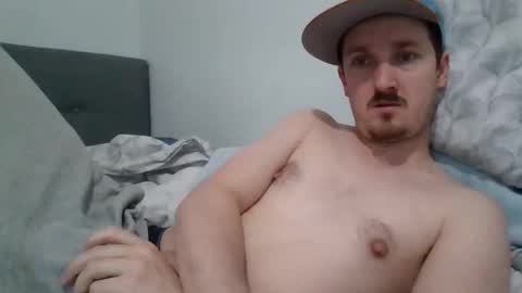 Snapshot of kittenfoxxx chatting on 14, 11, 2025 kittenfoxxx online show from 14, 11, 2025