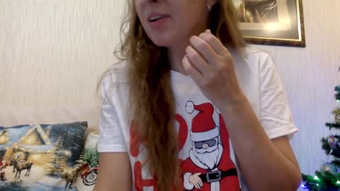 Snapshot of kittenger chatting on 25, 12, 2024 Viki online show from 25, 12, 2024