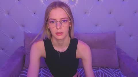 Snapshot of kitty__like18 chatting on 2, 5, 2026 Kitty online show from 2, 5, 2026