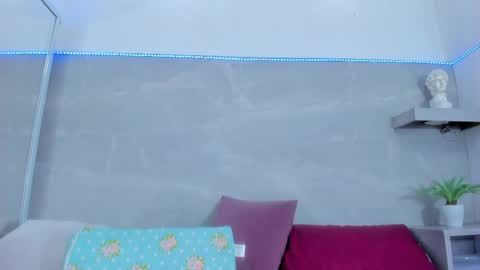 Kitty Dream01 online show from 16, 4, 2026