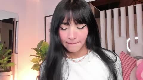 Snapshot of kitty_eliffe chatting on 12, 11, 2025 kitty online show from 12, 11, 2025