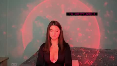 kitty_kristy1 online show from 28, 11, 2025