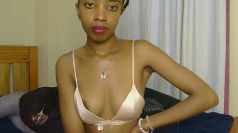 Snapshot of kitty_piee chatting on 14, 7, 2026 sugar plum online show from 14, 7, 2026