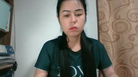 kitty_small69 online show from 8, 3, 2026