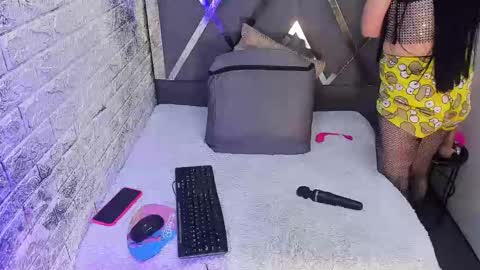 Snapshot of kitty_small69 chatting on 7, 5, 2026 kitty_small69 online show from 7, 5, 2026