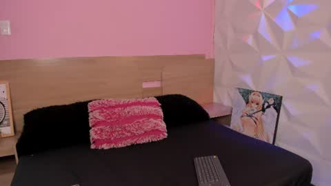 Snapshot of kitty_velve chatting on 22, 6, 2026 kitty online show from 22, 6, 2026