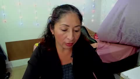 Snapshot of kitty_violet_ chatting on 26, 1, 2025 violet online show from 26, 1, 2025
