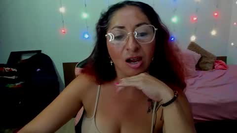 Snapshot of kitty_violet_ chatting on 26, 1, 2025 violet online show from 26, 1, 2025