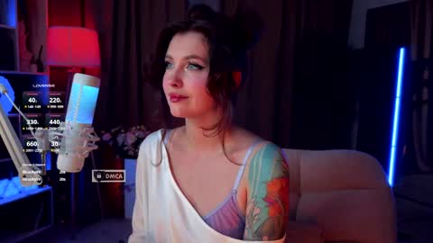 KittyBay  online show from 8, 4, 2026