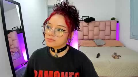 Snapshot of kittycute_cg chatting on 11, 1, 2025 Jenn online show from 11, 1, 2025