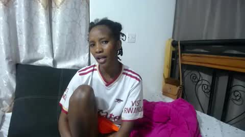 Snapshot of kittyfay_ chatting on 30, 4, 2026 Fay online show from 30, 4, 2026