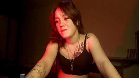 Snapshot of kittyjennys chatting on 5, 10, 2025 kittyjennys online show from 5, 10, 2025