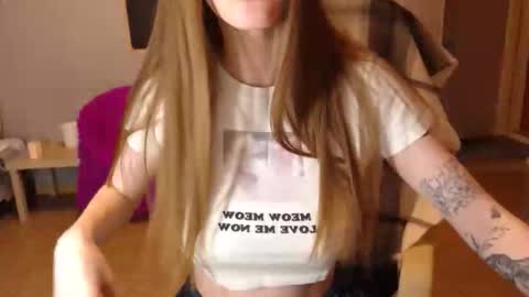 Snapshot of kittylovemoon chatting on 20, 5, 2026 KittyloveMoon online show from 20, 5, 2026