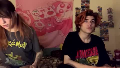 Snapshot of kittyme0ws chatting on 23, 12, 2025 kitty online show from 23, 12, 2025