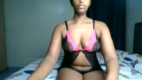Snapshot of kittypettite chatting on 24, 5, 2026 Kittypettite online show from 24, 5, 2026