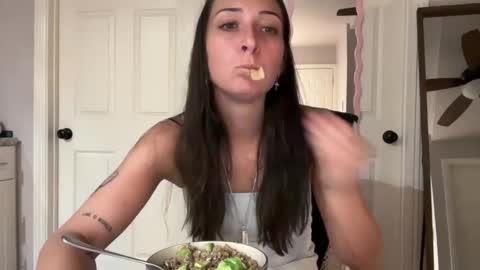Snapshot of kittypurr79 chatting on 21, 9, 2025 kittypurr79 online show from 21, 9, 2025