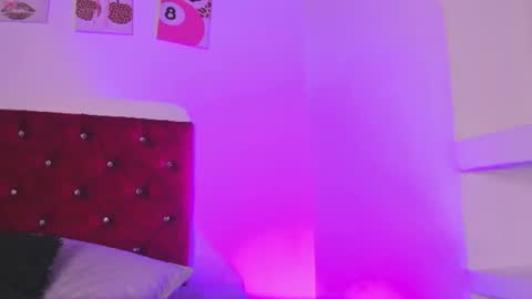 Snapshot of kittystar18 chatting on 26, 6, 2026 kitty online show from 26, 6, 2026