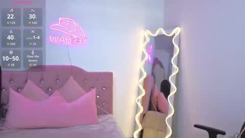 Snapshot of kittystar_tay chatting on 9, 10, 2025 Kitty online show from 9, 10, 2025