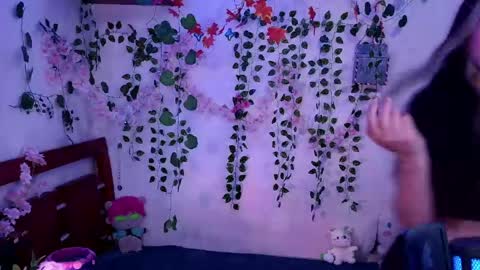 Kittyuwu  online show from 9, 4, 2026