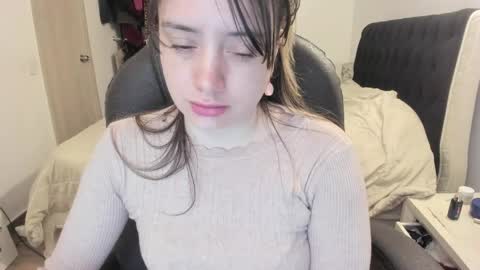 kittywantslove23 online show from 22, 4, 2026