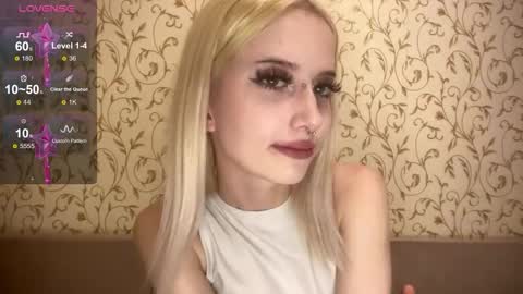 kittywithu online show from 17, 10, 2025