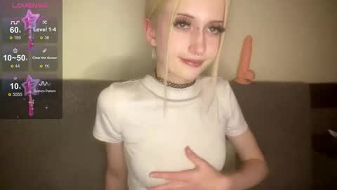 kittywithu online show from 14, 11, 2025