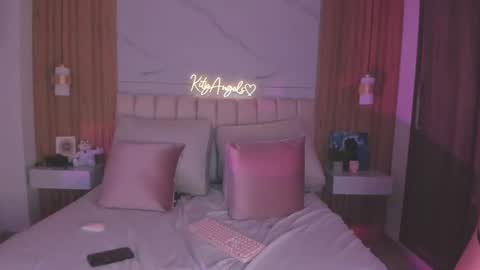 Snapshot of kity_angelss chatting on 2, 7, 2026 Angel Independent Model online show from 2, 7, 2026