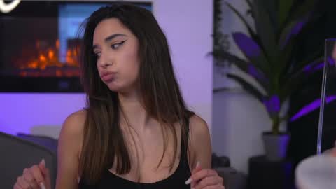 Snapshot of kity_sweet chatting on 23, 1, 2025 Erika online show from 23, 1, 2025