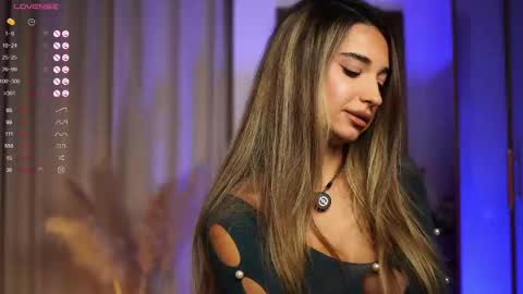 Snapshot of kity_sweet chatting on 6, 10, 2025 Erika online show from 6, 10, 2025