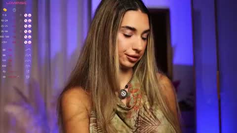 Snapshot of kity_sweet chatting on 8, 10, 2025 Erika online show from 8, 10, 2025