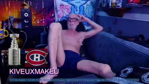 Snapshot of kiveuxmakeu chatting on 5, 5, 2026 kiveuxmakeu online show from 5, 5, 2026