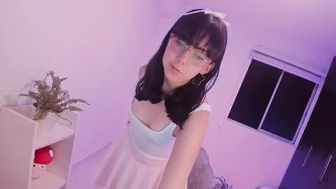 Snapshot of kiwi____ chatting on 24, 12, 2024 Little piece of fruit online show from 24, 12, 2024