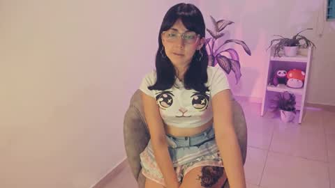 Snapshot of kiwi____ chatting on 26, 12, 2024 Little piece of fruit online show from 26, 12, 2024