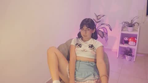 Snapshot of kiwi____ chatting on 27, 12, 2024 Little piece of fruit online show from 27, 12, 2024