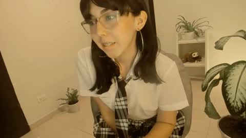 Snapshot of kiwi____ chatting on 9, 1, 2025 Little piece of fruit online show from 9, 1, 2025