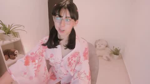Snapshot of kiwi____ chatting on 15, 1, 2025 Little piece of fruit online show from 15, 1, 2025