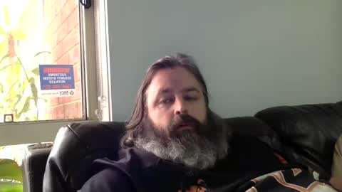 Kiwiabroad online show from 19, 11, 2025