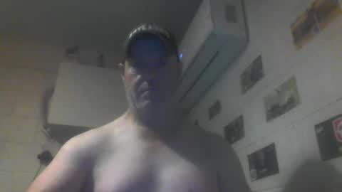 kiwiguy19773 online show from 13, 5, 2026