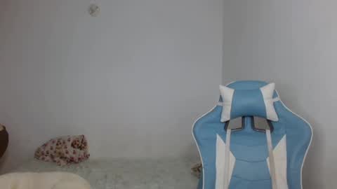 kiyu online show from 9, 1, 2025