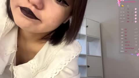 Snapshot of kizziequiroz chatting on 5, 2, 2026 Luna online show from 5, 2, 2026