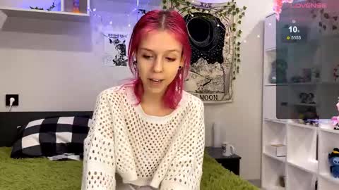 Snapshot of kizziequiroz chatting on 25, 2, 2026 Luna online show from 25, 2, 2026