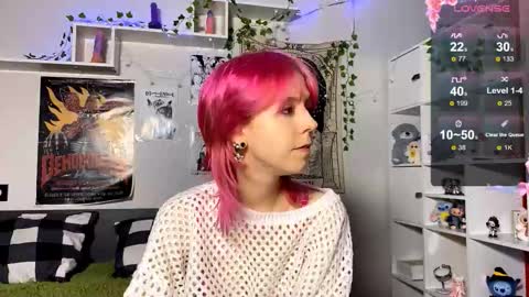 Snapshot of kizziequiroz chatting on 3, 3, 2026 Luna online show from 3, 3, 2026