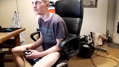 Erik online show from 4, 1, 2025