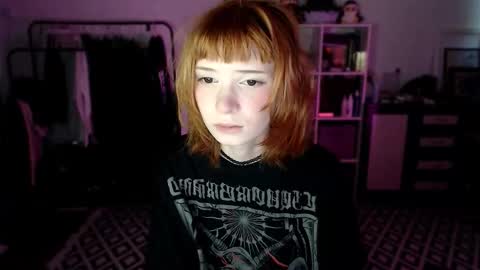 Snapshot of klares_wasser chatting on 17, 9, 2025 Klares online show from 17, 9, 2025