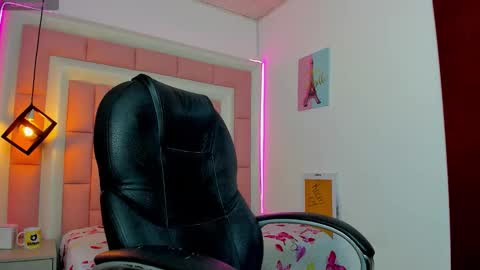 Snapshot of klaret_toy chatting on 20, 12, 2025 Klaret online show from 20, 12, 2025