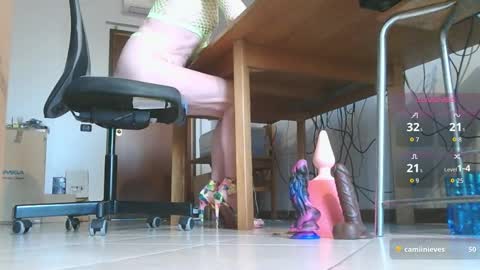 Klaudia online show from 28, 9, 2025