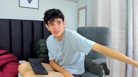 Snapshot of klaus_sunrise_xx chatting on 28, 2, 2025 KLAUS online show from 28, 2, 2025