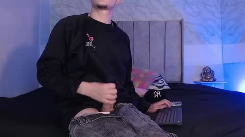 klevher_hot online show from 4, 1, 2025