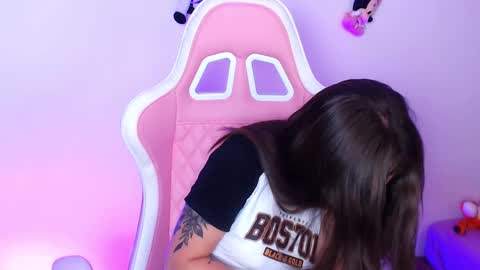 Kloe online show from 25, 1, 2025